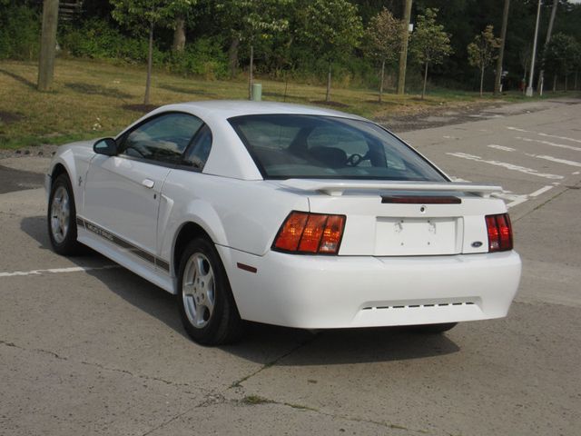 2002 Ford Mustang 2dr Coupe Standard - 22519445 - 11