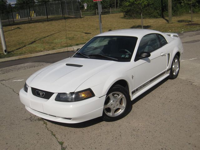 2002 Ford Mustang 2dr Coupe Standard - 22519445 - 3