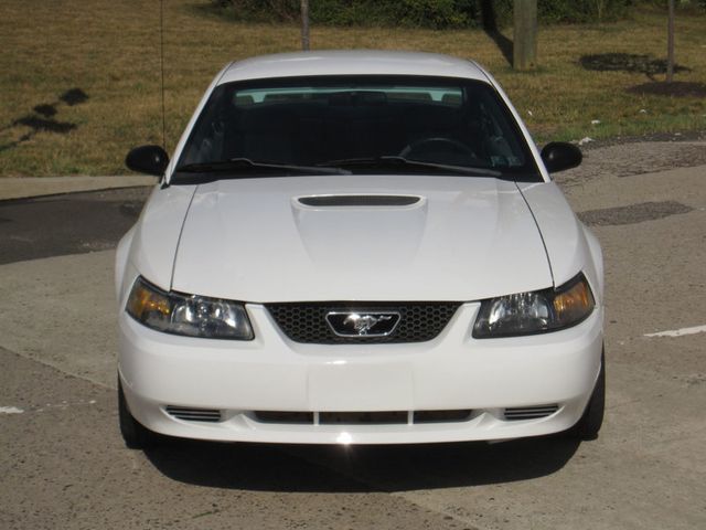 2002 Ford Mustang 2dr Coupe Standard - 22519445 - 4