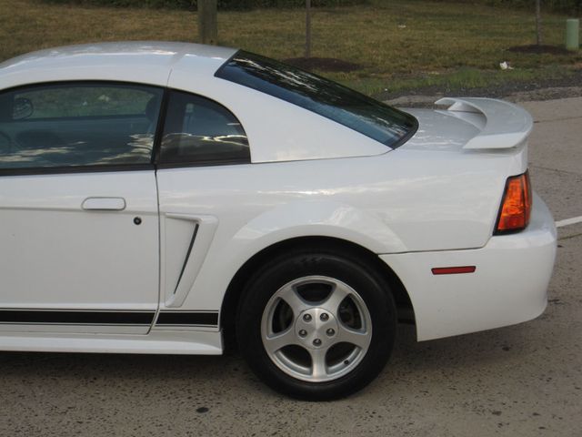 2002 Ford Mustang 2dr Coupe Standard - 22519445 - 7