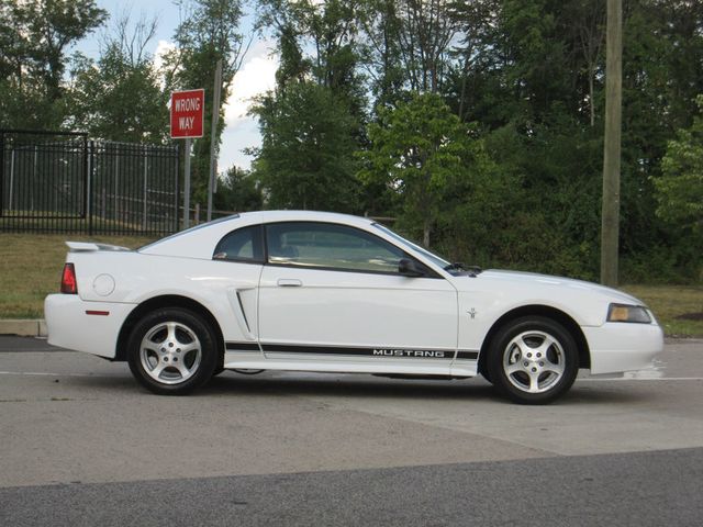 2002 Ford Mustang 2dr Coupe Standard - 22519445 - 8