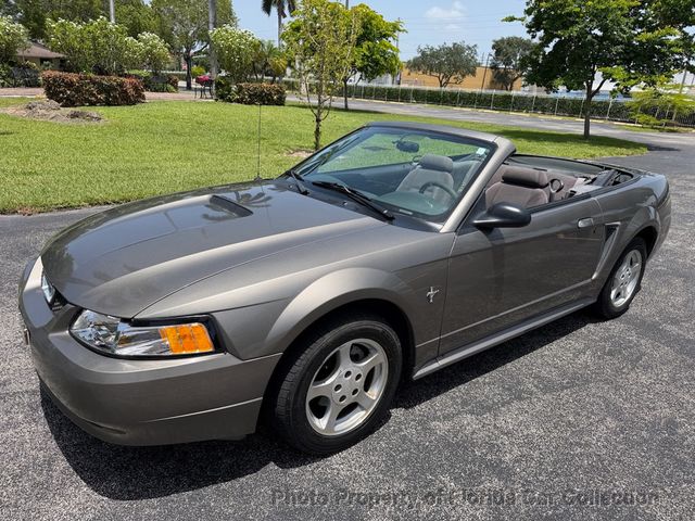 2002 Ford Mustang Deluxe Convertible 3.8L V6 - 23051055 - 0