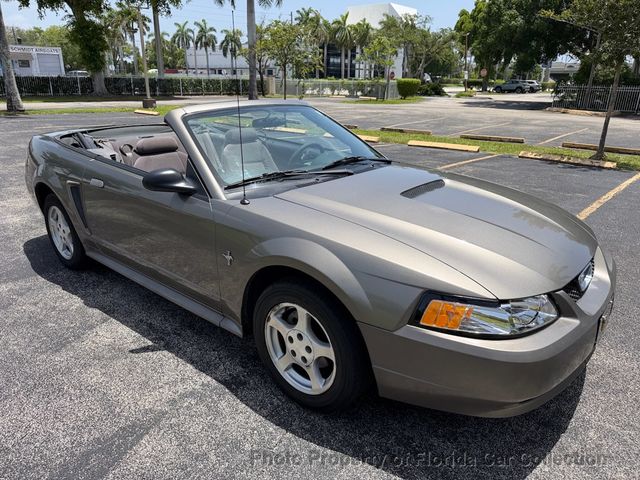 2002 Ford Mustang Deluxe Convertible 3.8L V6 - 23051055 - 1
