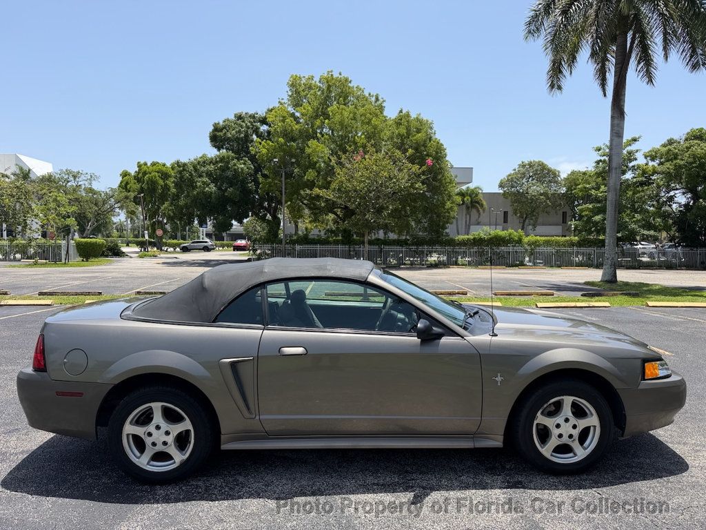 2002 Ford Mustang Deluxe Convertible 3.8L V6 - 23051055 - 25