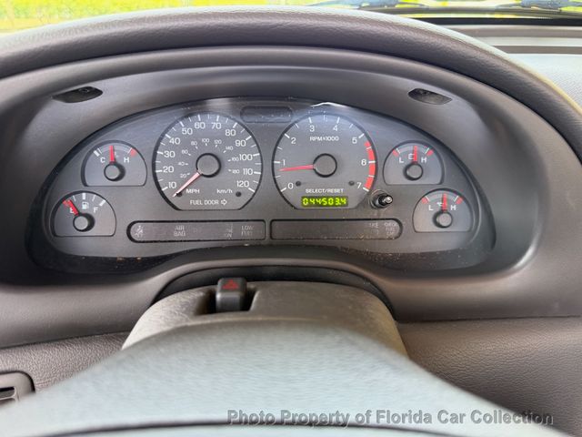 2002 Ford Mustang Deluxe Convertible 3.8L V6 - 23051055 - 55