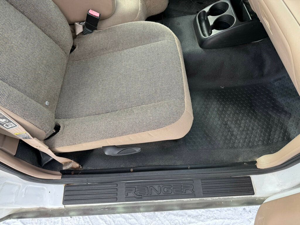 2002 Ford Ranger Reg Cab 3.0L Edge Plus 4WD - 22944780 - 32