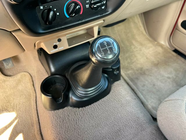 2002 Ford Ranger Rust Free Regular Cab Short bed V6 5-Speed Manual - 23019547 - 24