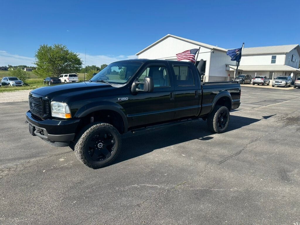 2002 Ford Super Duty F-250 Crew Cab Lariat 4WD 7.3L Powerstroke Lifted - 23032312 - 0