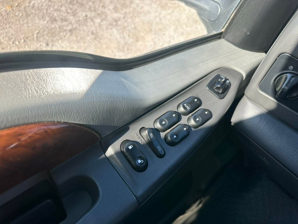 2002 Ford Super Duty F-250 Crew Cab Lariat 4WD 7.3L Powerstroke Lifted - 23032312 - 12