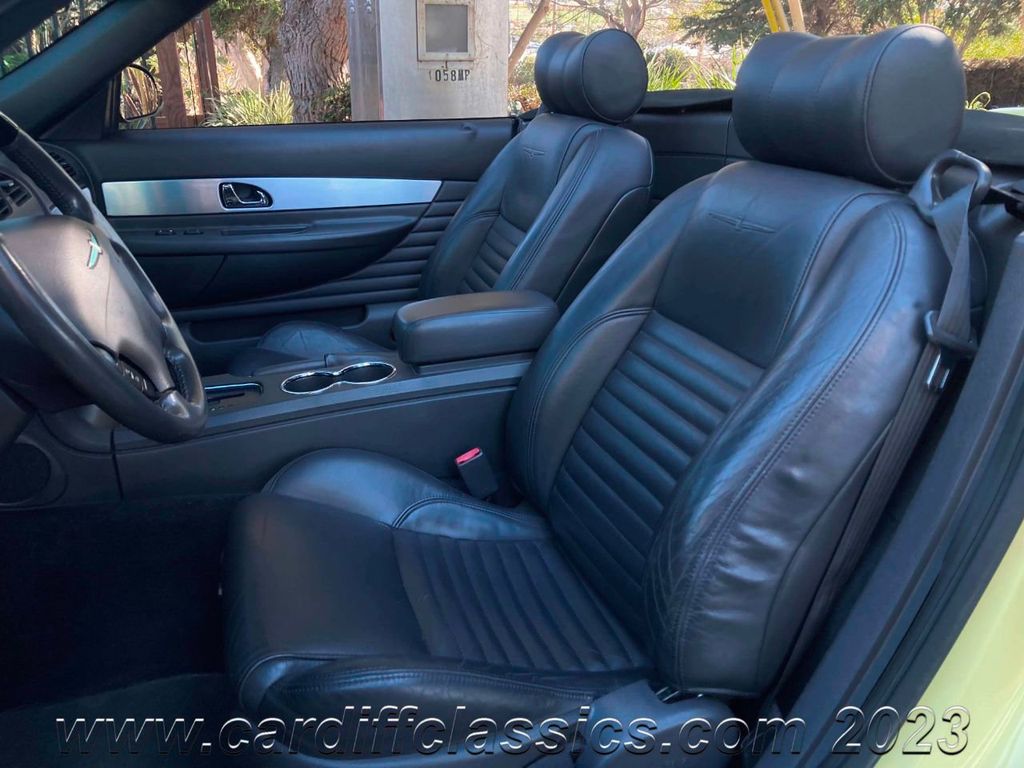 2002 Ford Thunderbird 2dr Convertible w/Hardtop Deluxe - 21686752 - 34