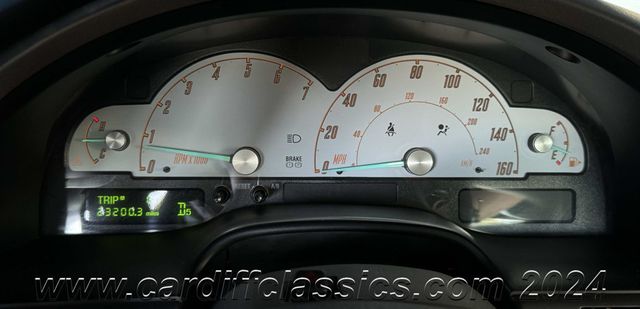 2002 Ford Thunderbird 2dr Convertible w/Hardtop Deluxe - 22494233 - 23