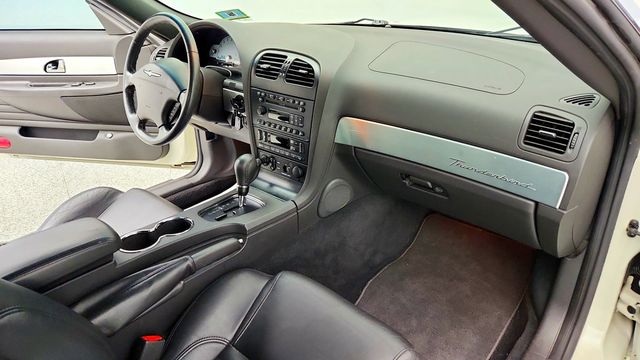 2002 Ford Thunderbird 2dr Convertible w/Hardtop Deluxe - 23083986 - 20