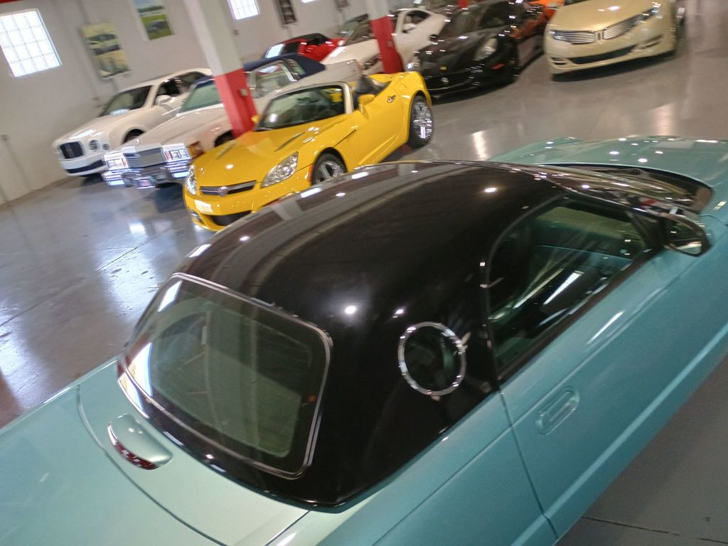 2002 Ford Thunderbird 2dr Convertible w/Hardtop Deluxe Clean Carfax - 23021627 - 11