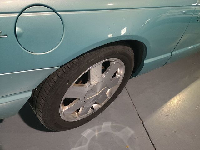 2002 Ford Thunderbird 2dr Convertible w/Hardtop Deluxe Clean Carfax Florida Car - 22937201 - 16