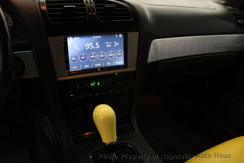 2002 FORD THUNDERBIRD - Image 23