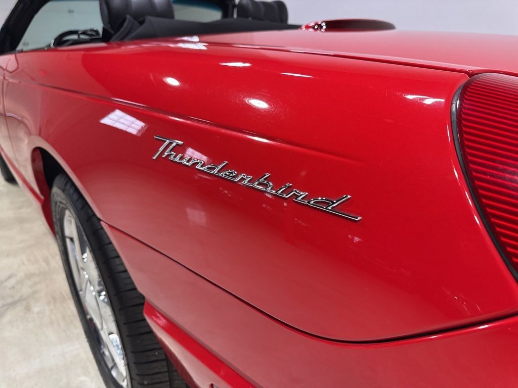2002 Ford Thunderbird Base Trim - 22994871 - 11