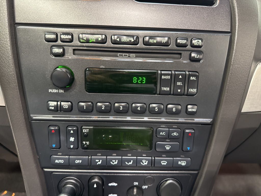 2002 Ford Thunderbird Base Trim - 22994871 - 18