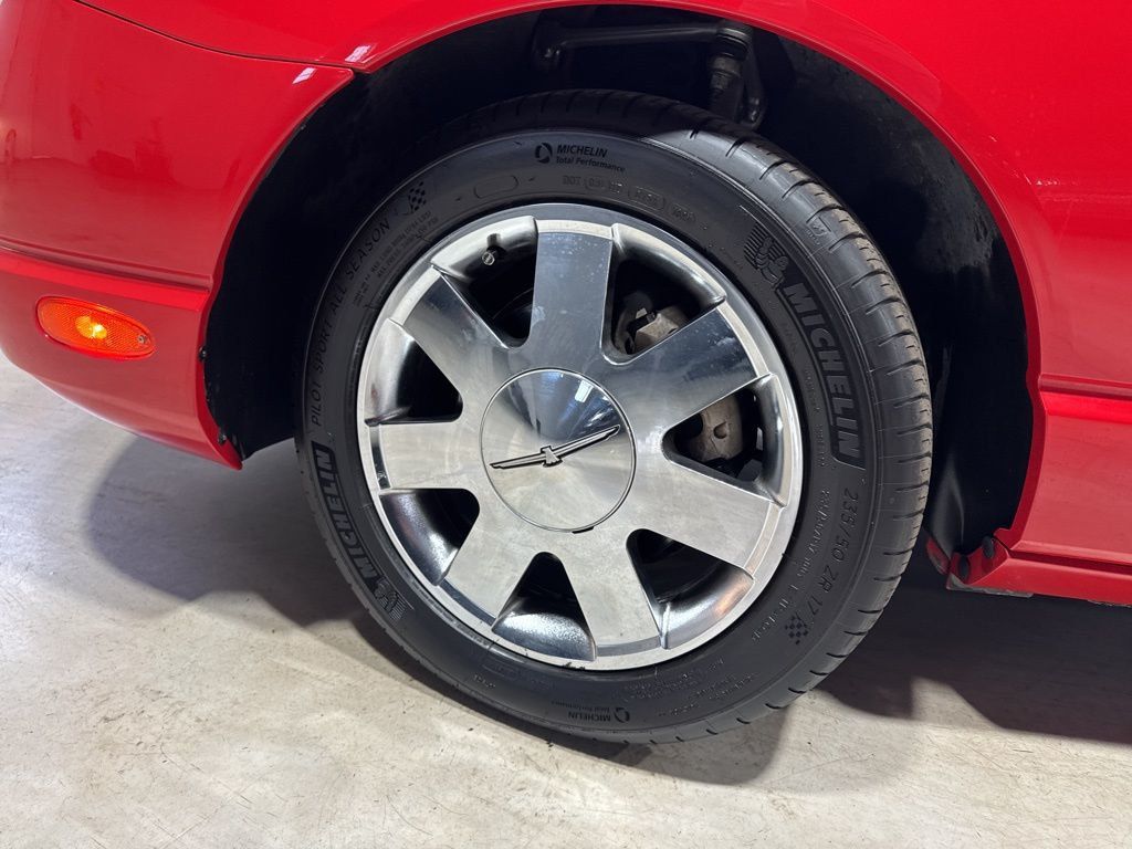 2002 Ford Thunderbird Base Trim - 22994871 - 1