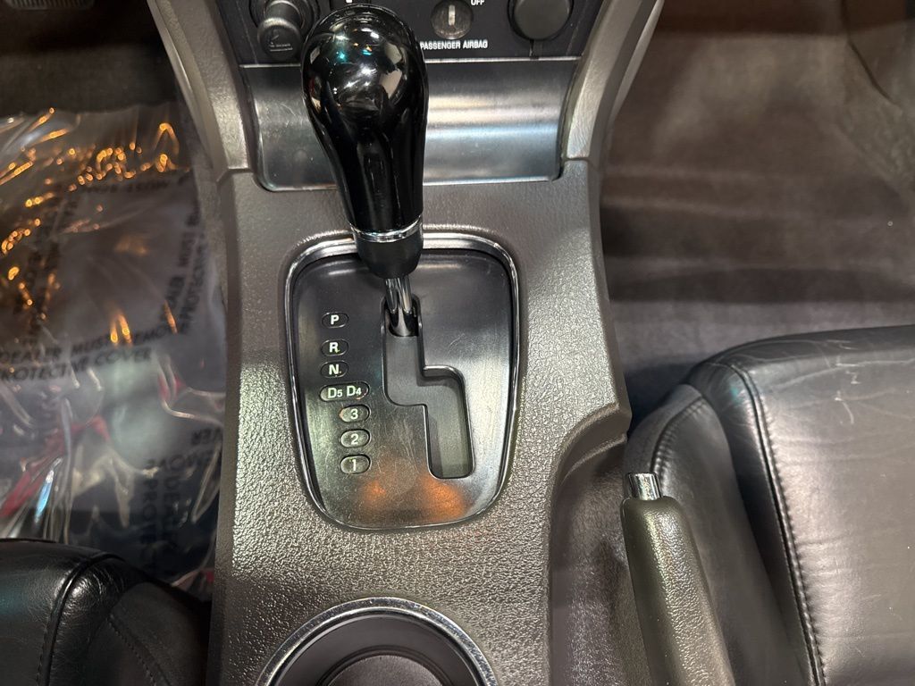 2002 Ford Thunderbird Base Trim - 22994871 - 20