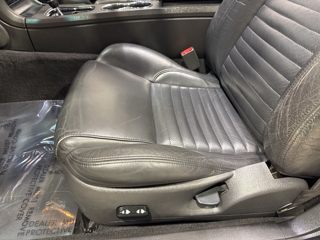 2002 Ford Thunderbird Base Trim - 22994871 - 24