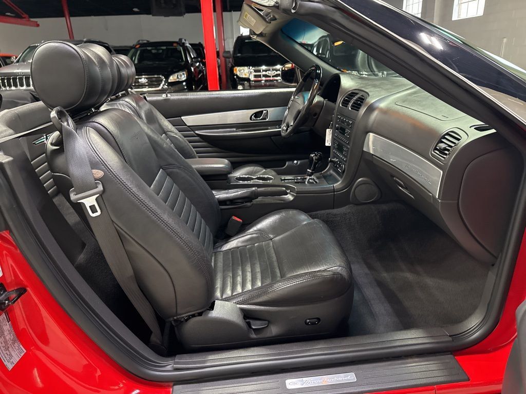 2002 Ford Thunderbird Base Trim - 22994871 - 31