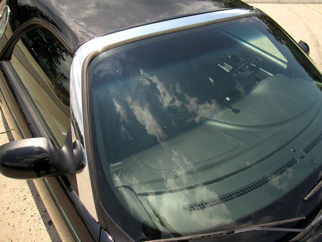 2002 Ford Thunderbird Base Trim - 22886742 - 17