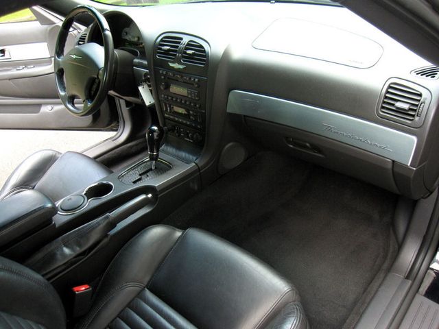 2002 Ford Thunderbird Base Trim - 22886742 - 30