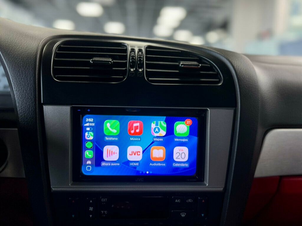 2002 Ford Thunderbird Base Trim - 22979944 - 19