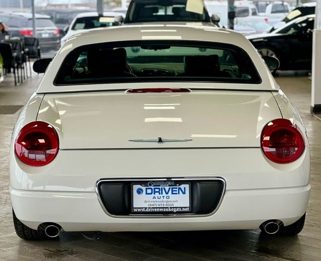 2002 Ford Thunderbird Base Trim - 22979944 - 3