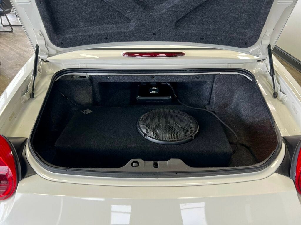 2002 Ford Thunderbird Base Trim - 22979944 - 6