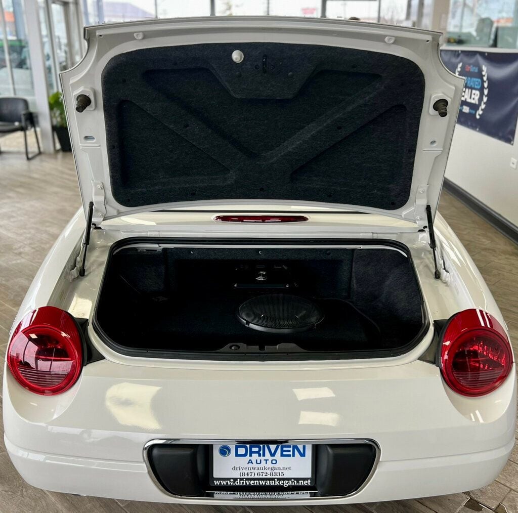 2002 Ford Thunderbird Base Trim - 22979944 - 7