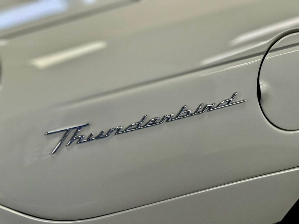 2002 Ford Thunderbird Base Trim - 22979944 - 8