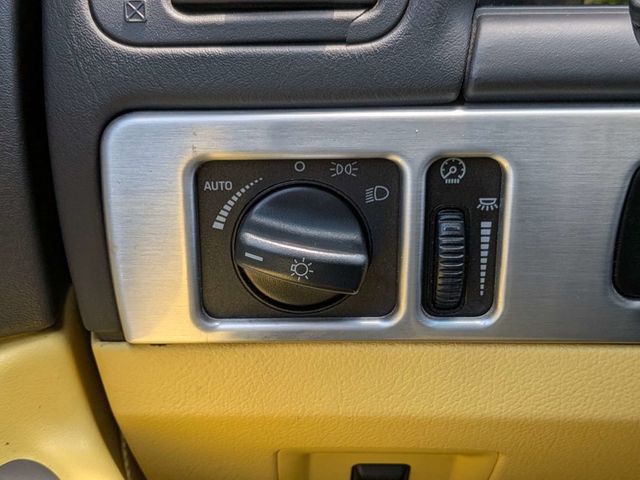 2002 Ford Thunderbird Base Trim - 23049685 - 22