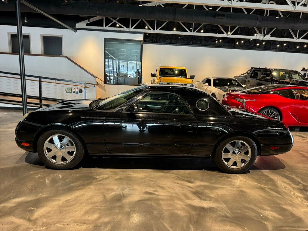 2002 Ford Thunderbird Premium photo 2