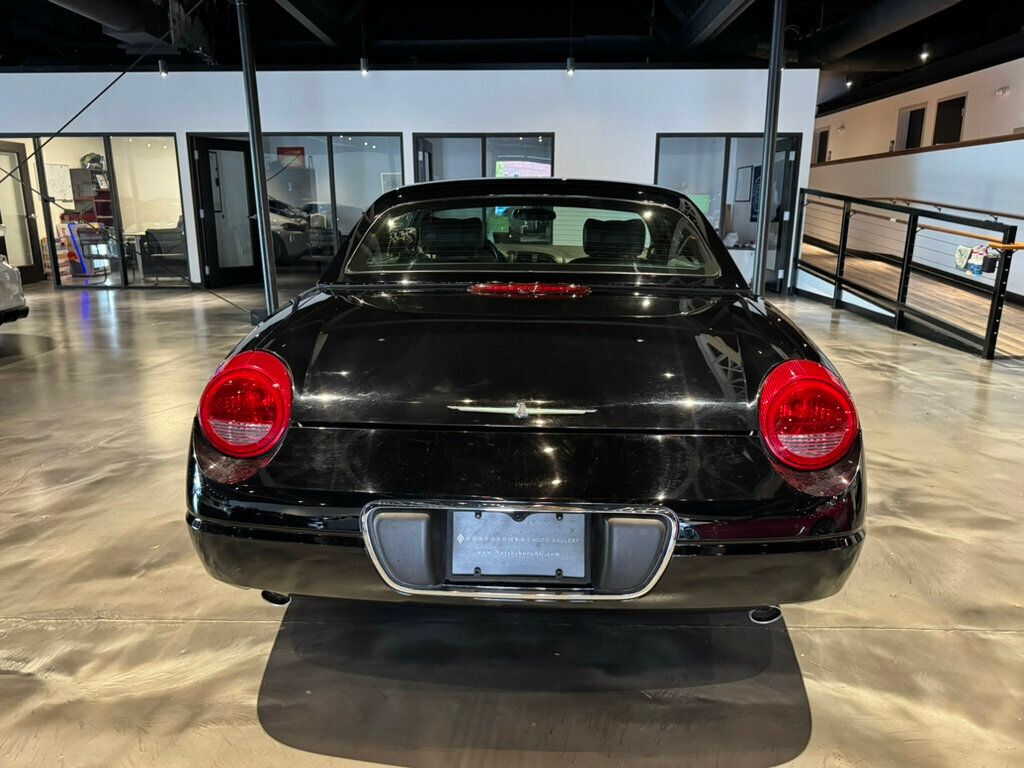 2002 Ford Thunderbird Premium photo 4