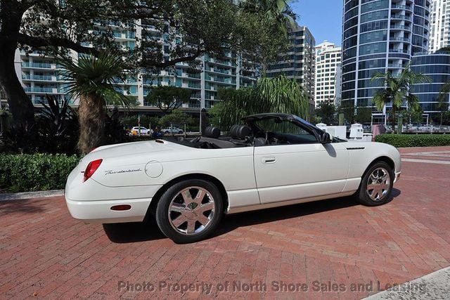 2002 Ford Thunderbird Premium Convertible with Hardtop - 22674111 - 18