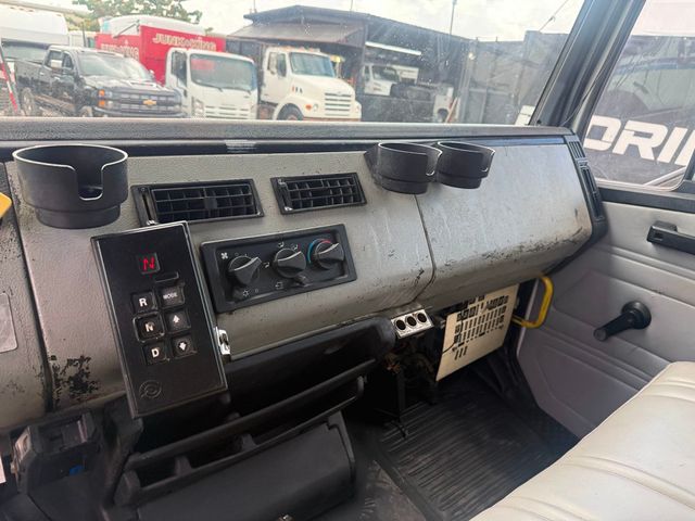 2002 Freightliner FL-70 Dump Truck  - 23010378 - 12