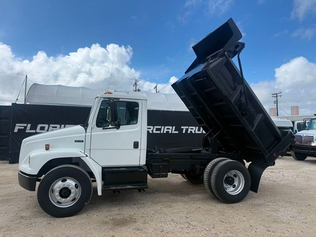 2002 Freightliner FL-70 Dump Truck  - 23010378 - 1