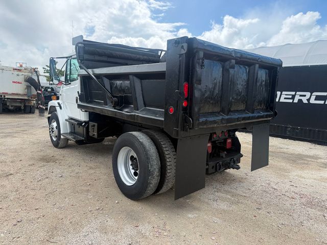2002 Freightliner FL-70 Dump Truck  - 23010378 - 7
