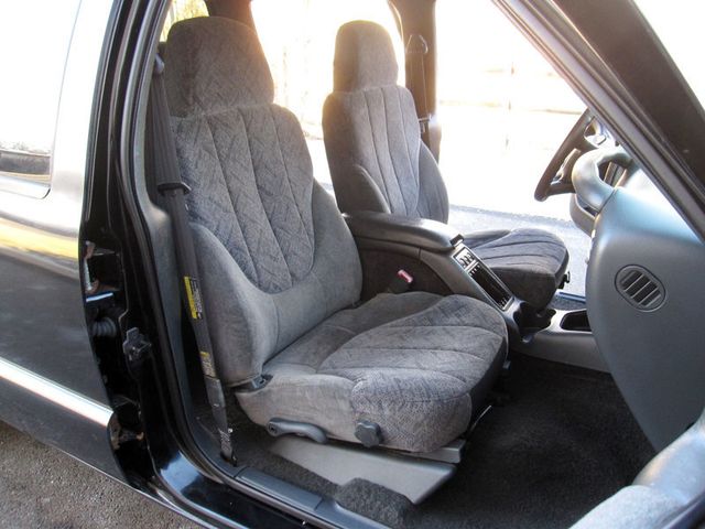 2002 GMC Sonoma Crew Cab 123" WB 4WD SLS - 22973629 - 22