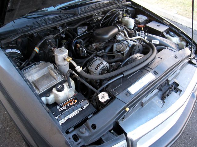 2002 GMC Sonoma Crew Cab 123" WB 4WD SLS - 22973629 - 31