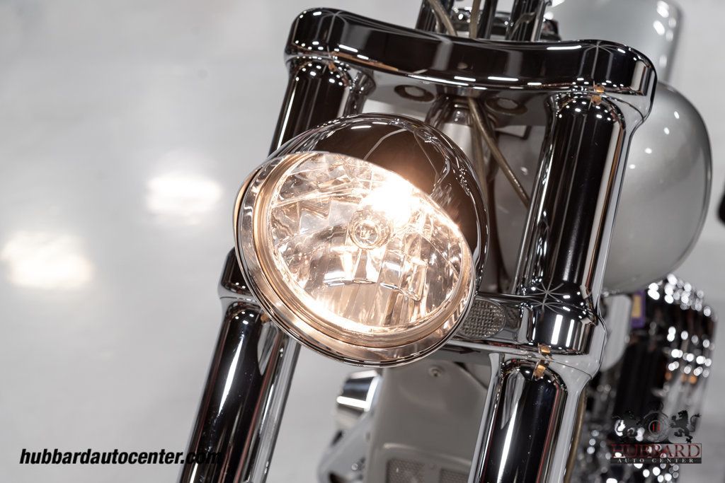 2002 Heavy Duty Custom  - 22904311 - 55