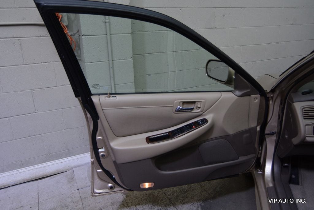 2002 Honda Accord Sedan EX Automatic V6 w/Leather - 23055674 - 10