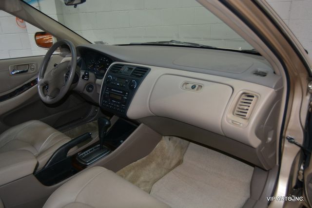2002 Honda Accord Sedan EX Automatic V6 w/Leather - 23055674 - 19