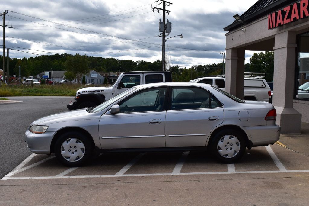 2002 Honda Accord Sedan LX Automatic V6 - 23088858 - 10