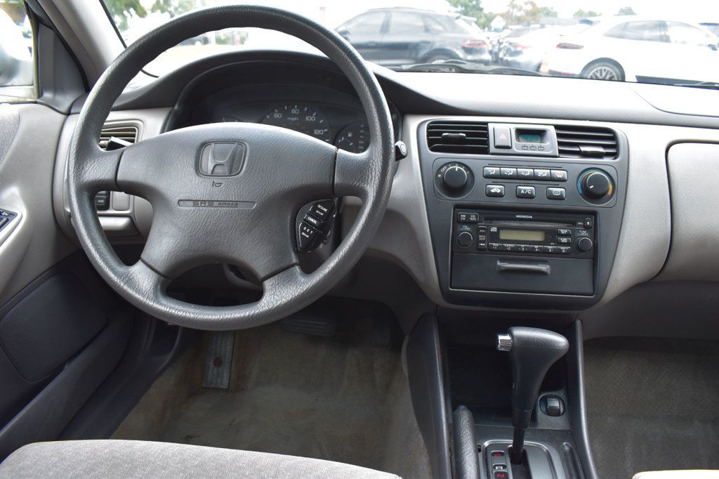2002 Honda Accord Sedan LX Automatic V6 - 23088858 - 29