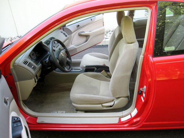 2002 Honda Civic 2dr Coupe LX Automatic - 22914345 - 16