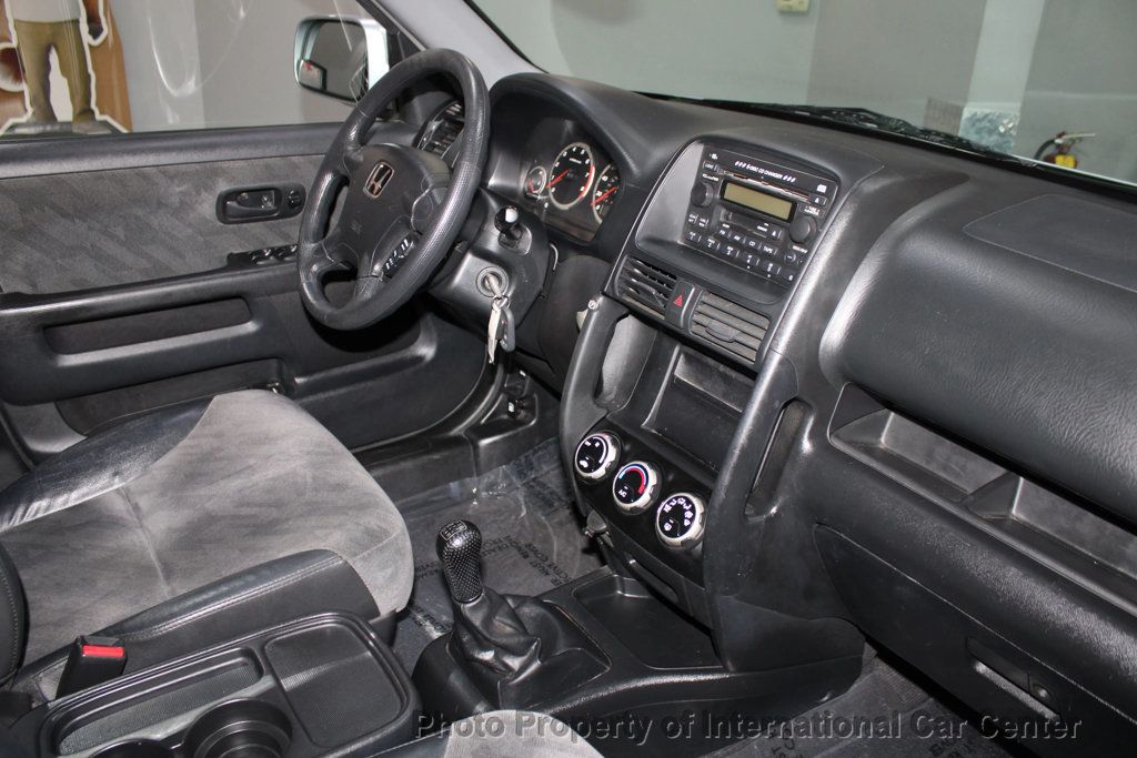 2002 Honda CR-V 4WD EX Manual - 22939706 - 25