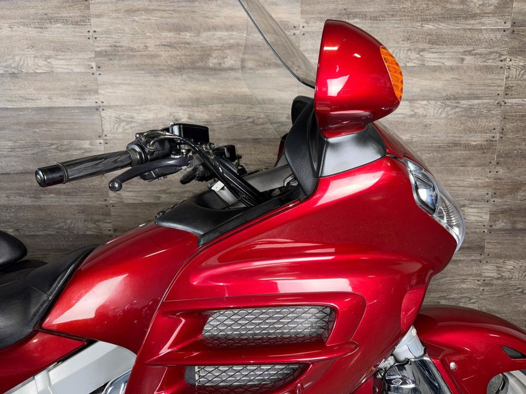 2002 Honda GL1800 Goldwing SUPER CLEAN! - 22996482 - 3