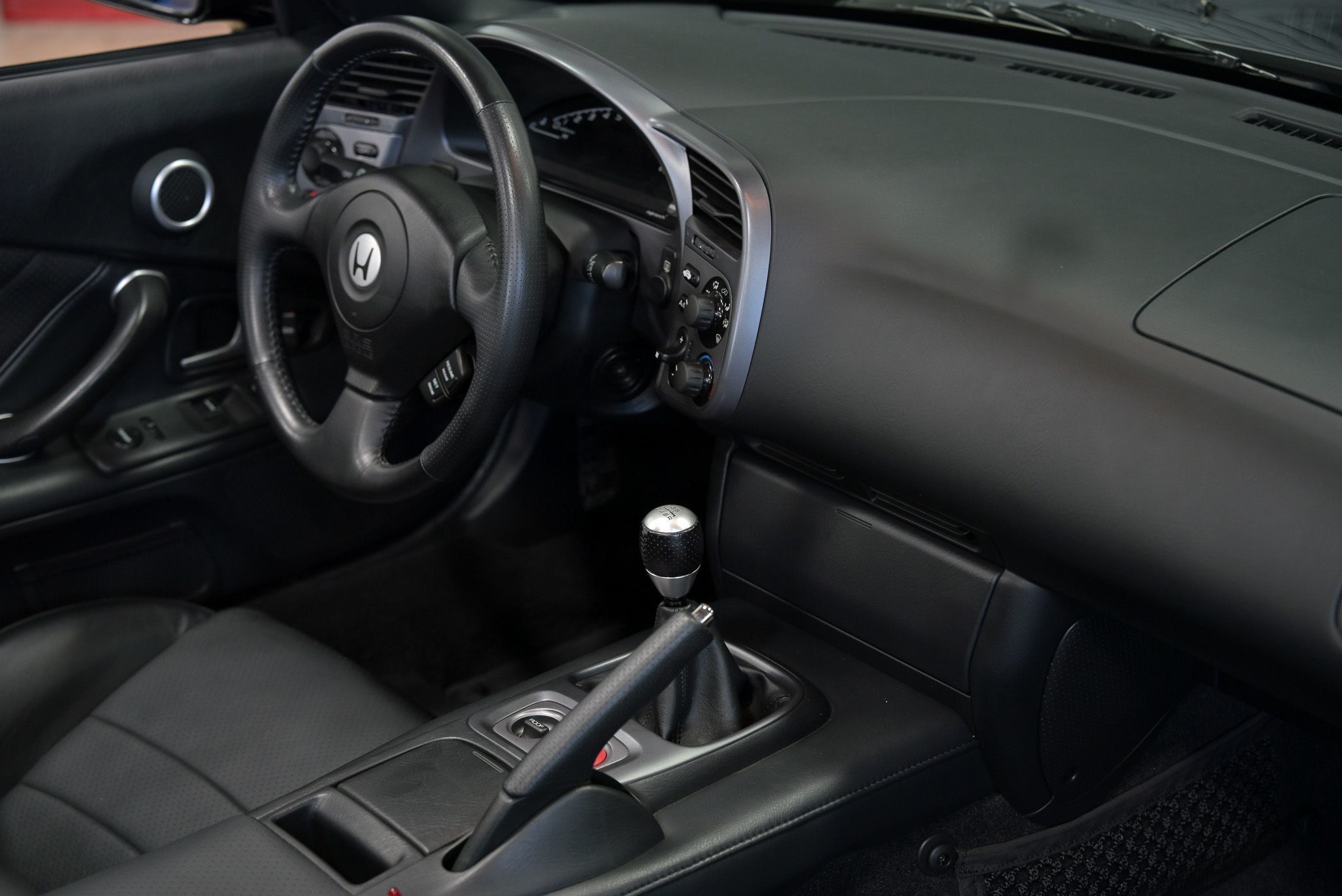 2002 Honda S2000 photo 38